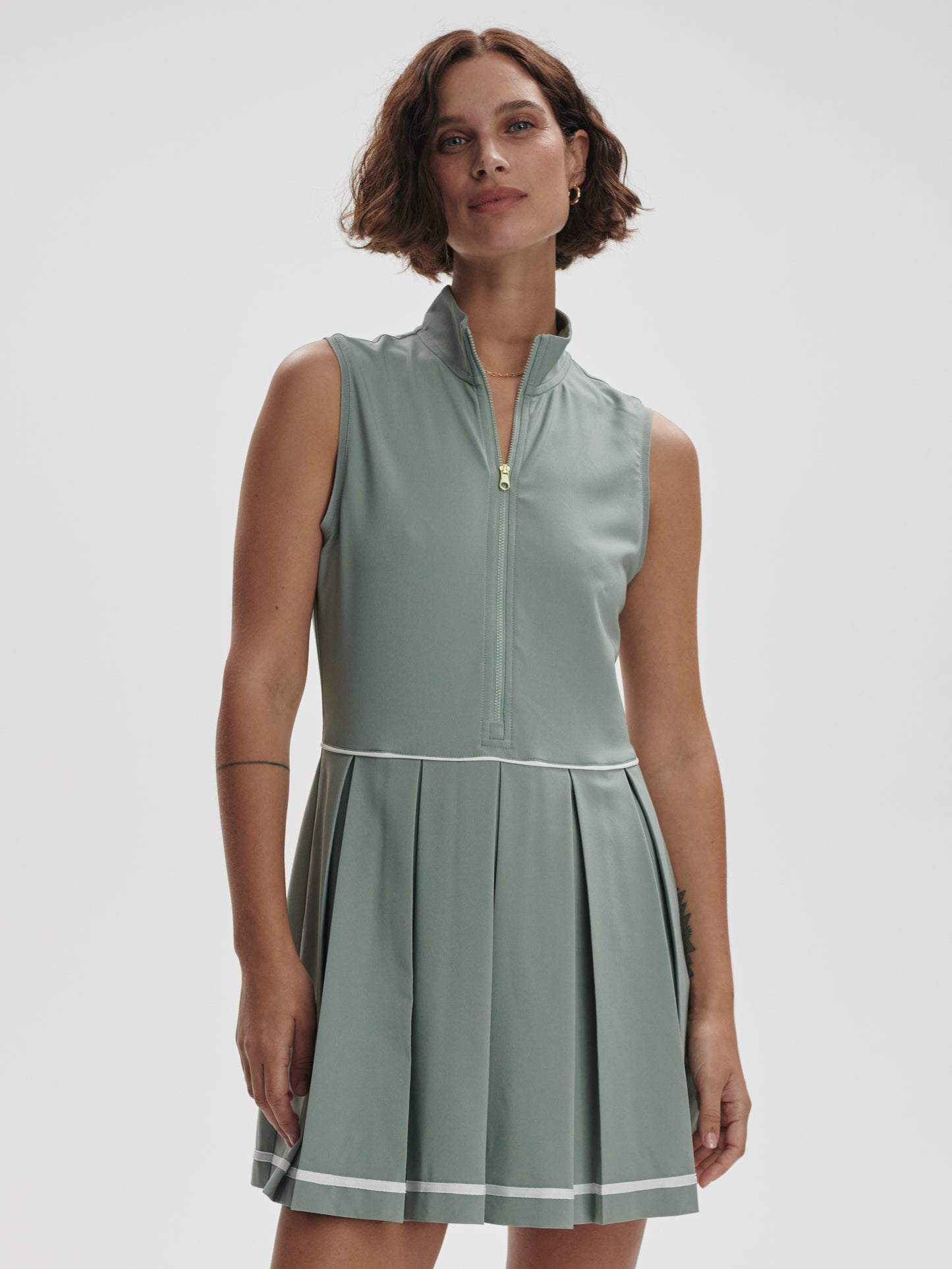 Dalton Court Dress 32"