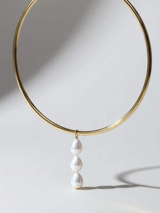Holy Chic Pearl Necklace