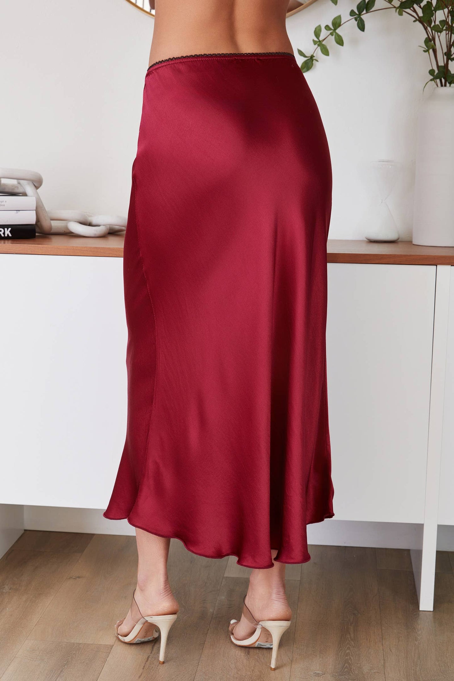 SILKY SLIP SKIRT WITH LACE ELASTIC WAISTBAND  (9298/235110)