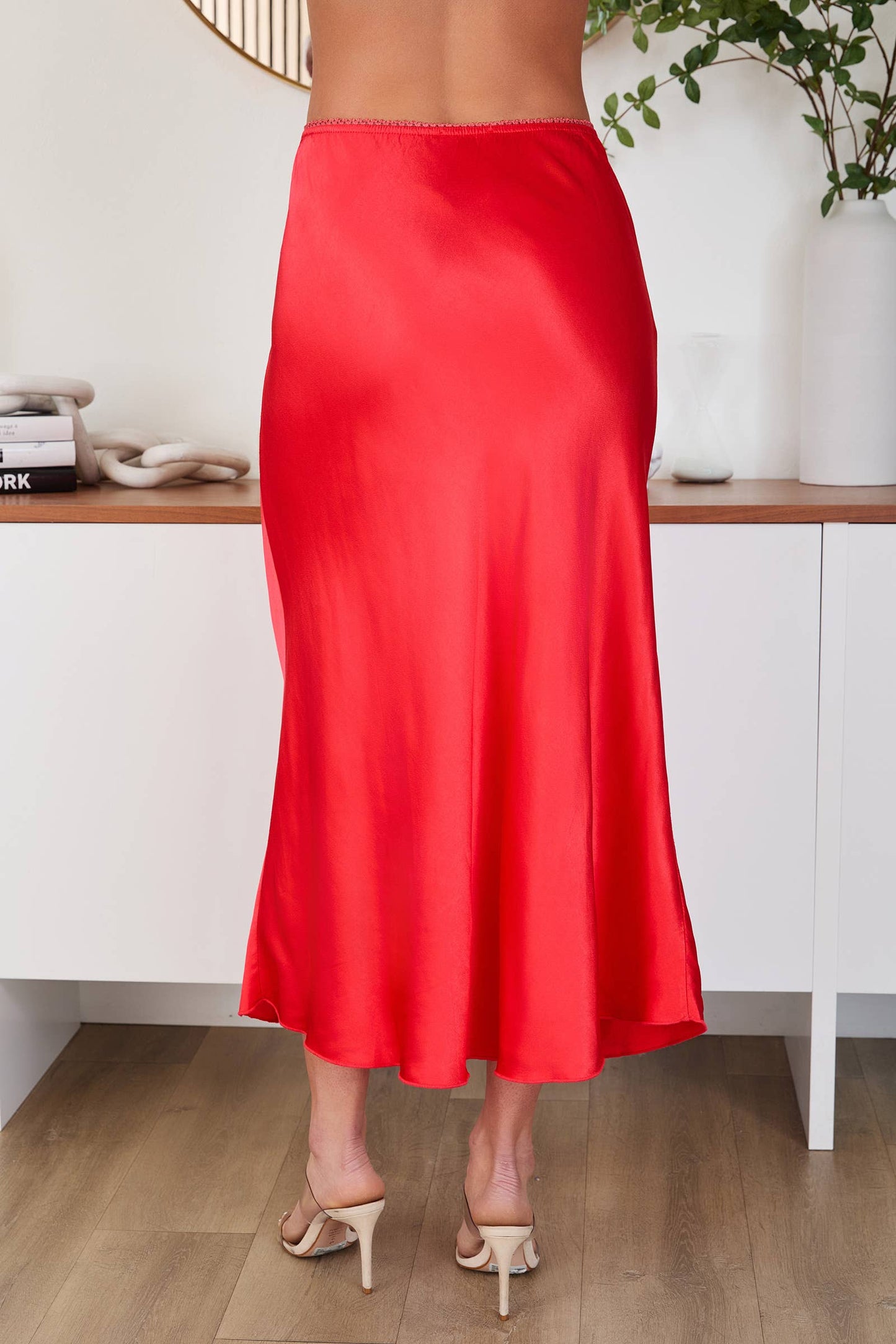 SILKY SLIP SKIRT WITH LACE ELASTIC WAISTBAND  (9298/235110)
