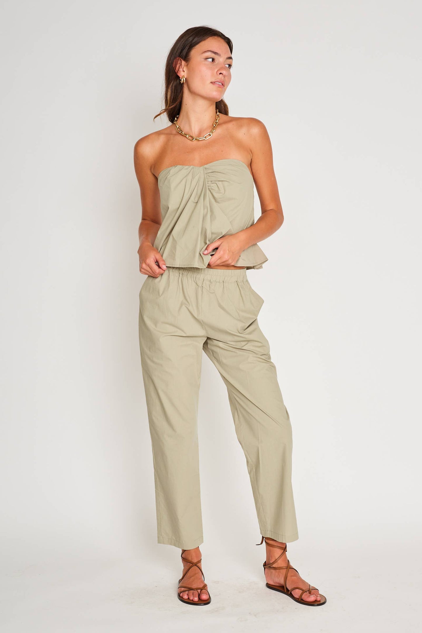 Freya Pant