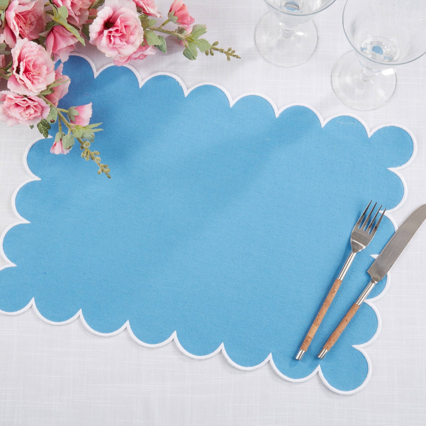 Cotton Scalloped Placemat