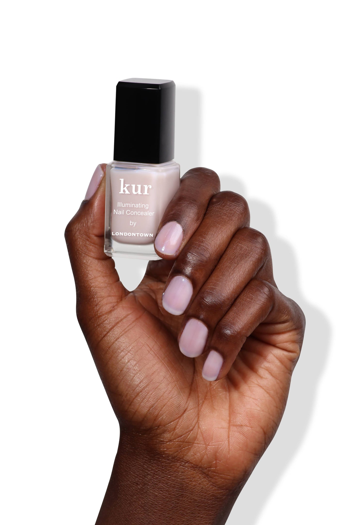 Illuminating Nail Concealer - Pink