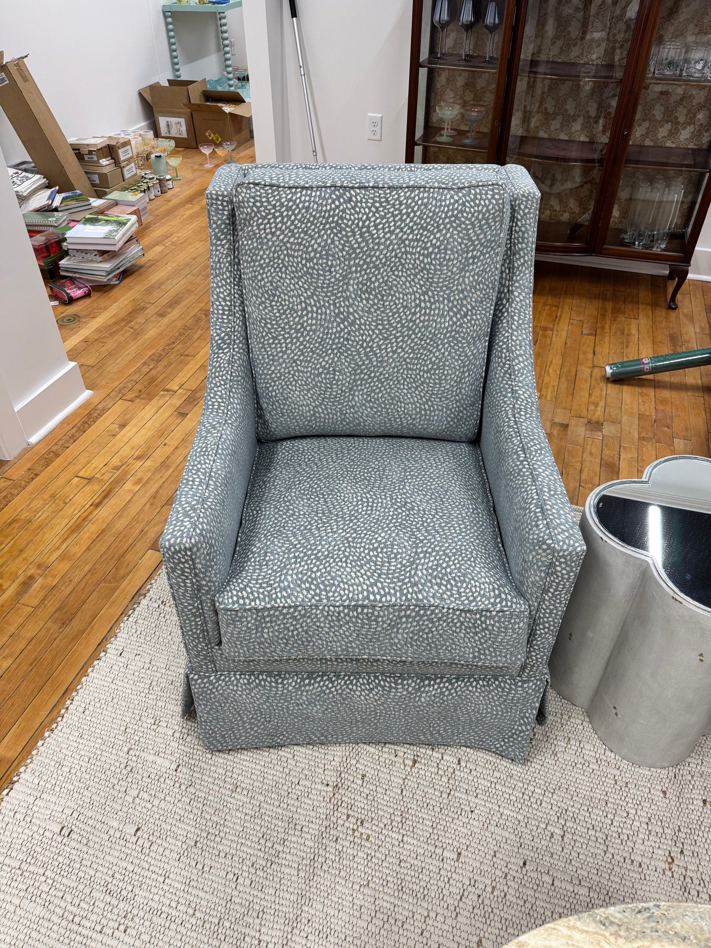 Cobblestone Spa Swivel  Chair