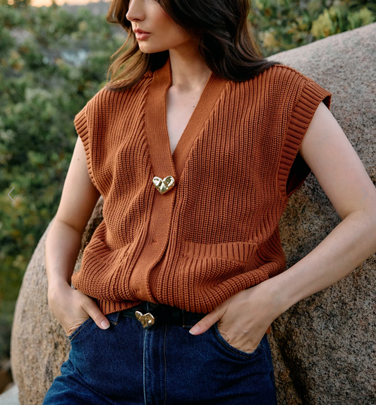 Cuore Sweater Vest