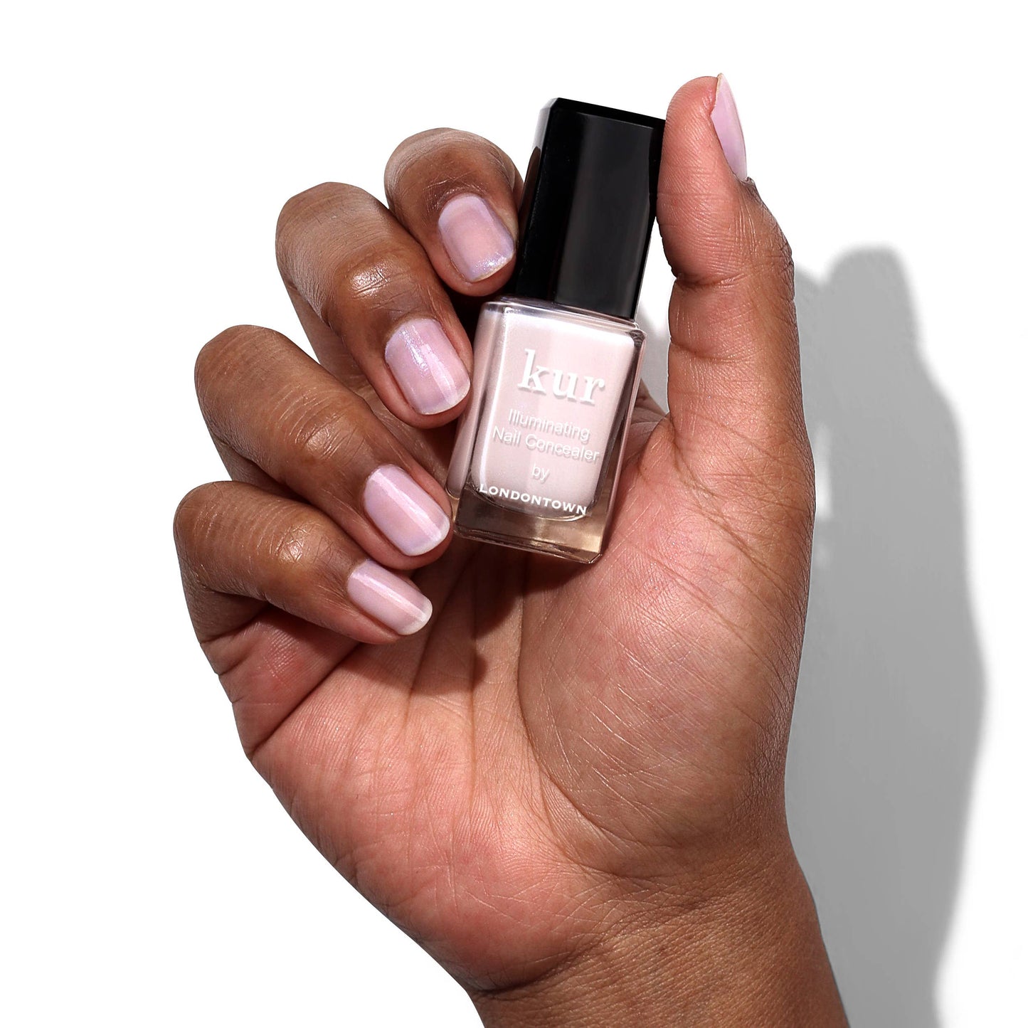 Illuminating Nail Concealer - Pink