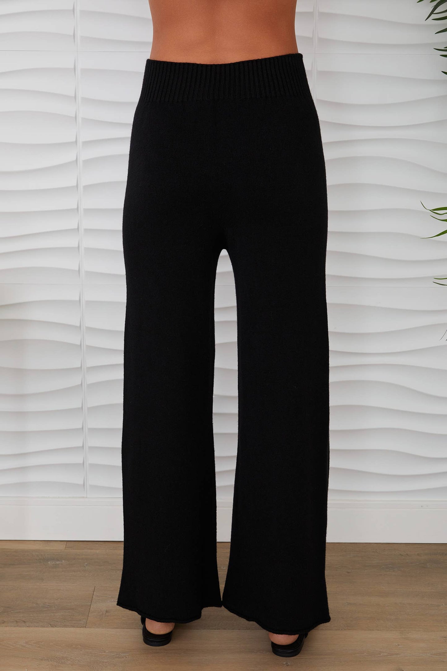 COZY KNIT CROPPED WIDE LEG PANT (330201/27736)
